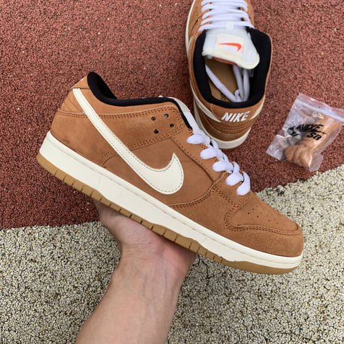 Nike SB Dunk Low Dark Russet