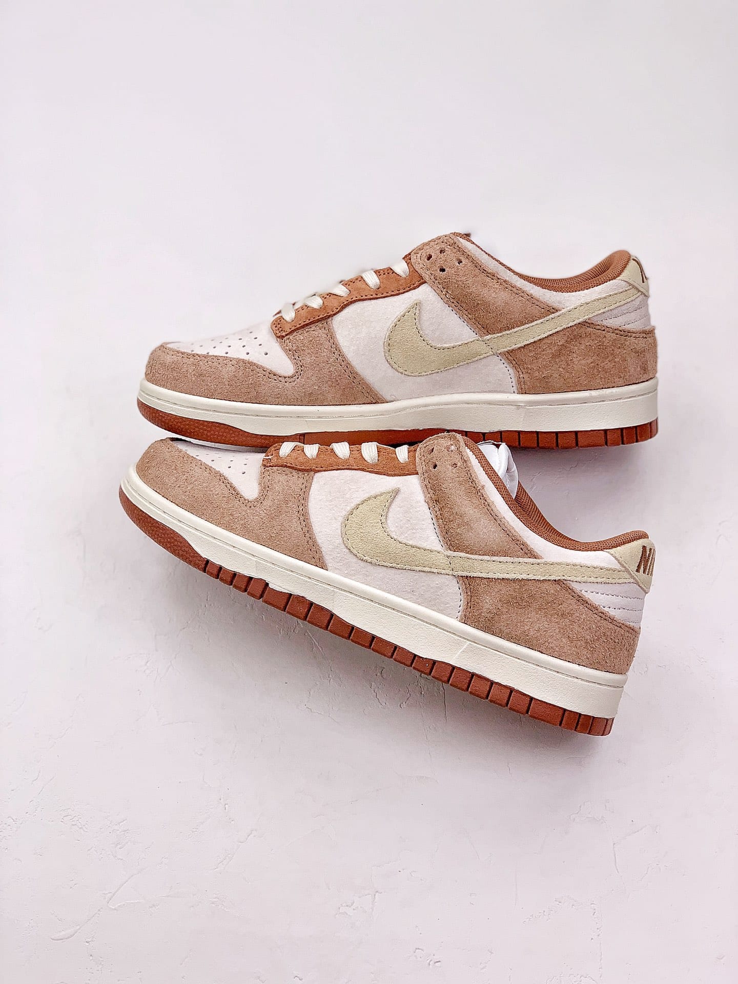 Nike Dunk Low Medium Curry