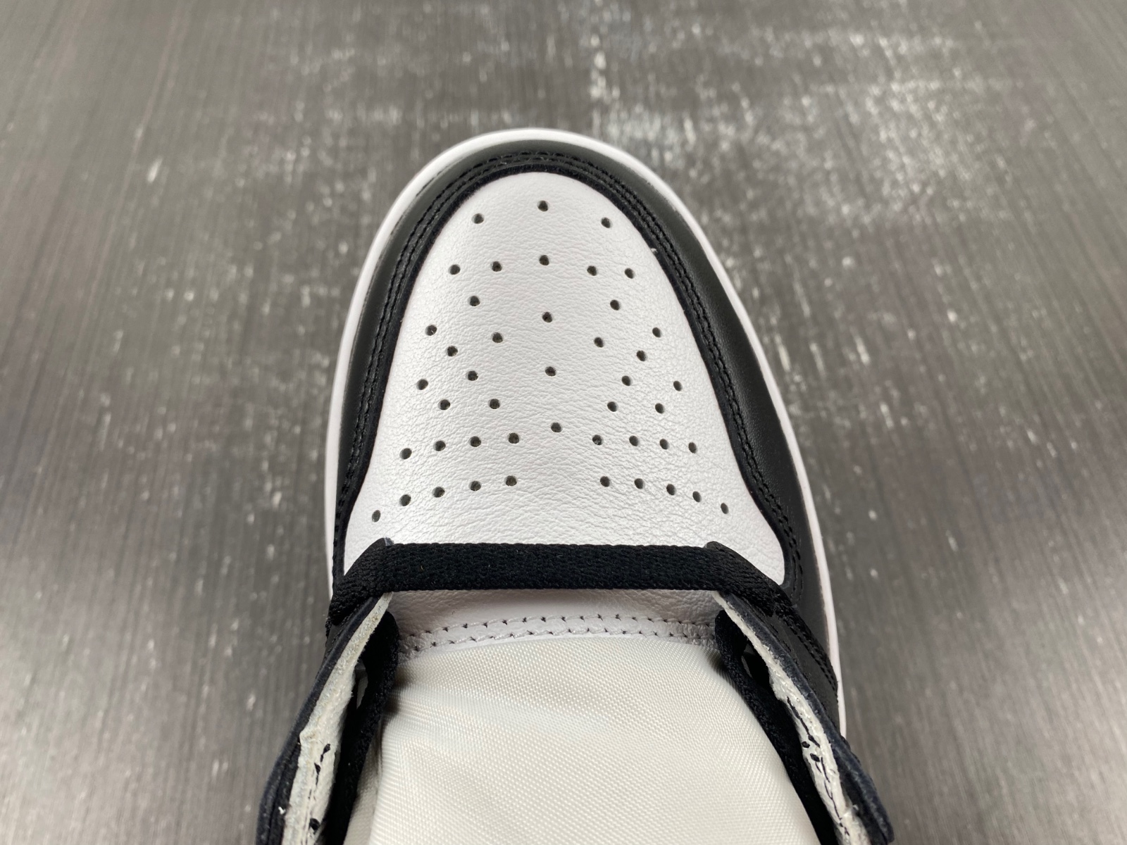 Jordan 1 Retro High Rust Pink