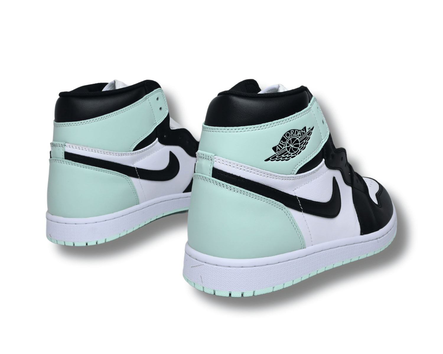 Air Jordan 1 Retro High Igloo