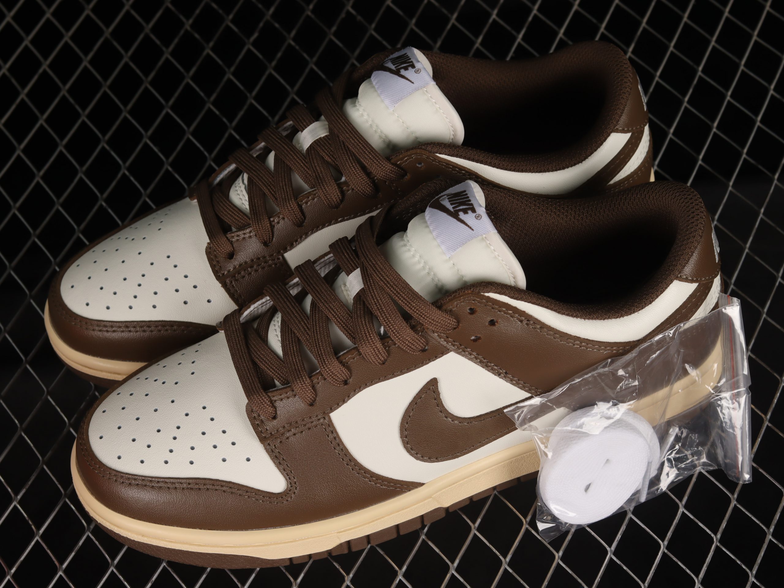 Nike Dunk Low Cacao Wow