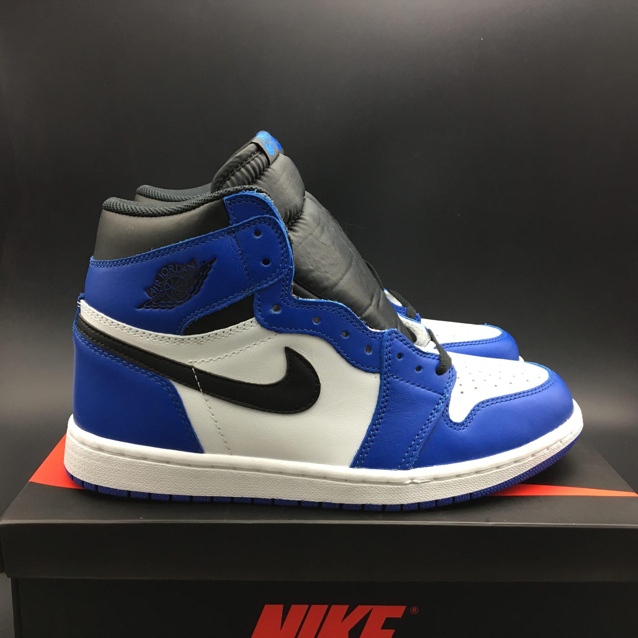 Air Jordan 1 Retro High OG Game Royal