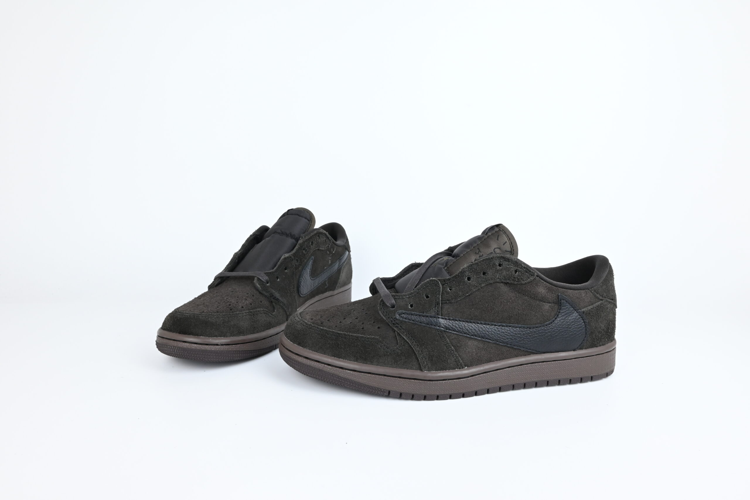 Travis Scott x Air Jordan 1 Retro Low OG SP Velvet Brown