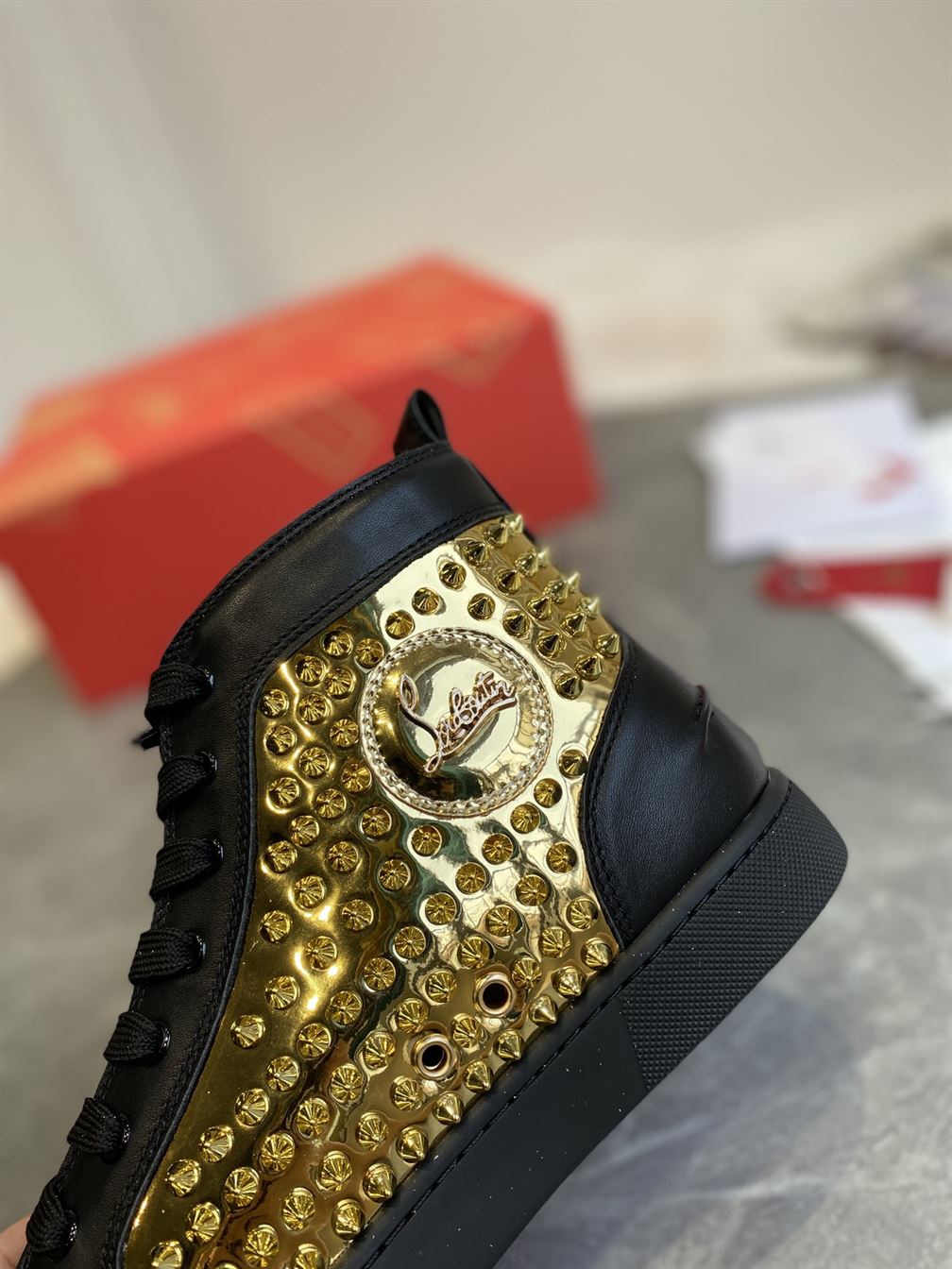 CHRISTIAN LOUBOUTIN HIGH TOP SNEAKER – CLS017