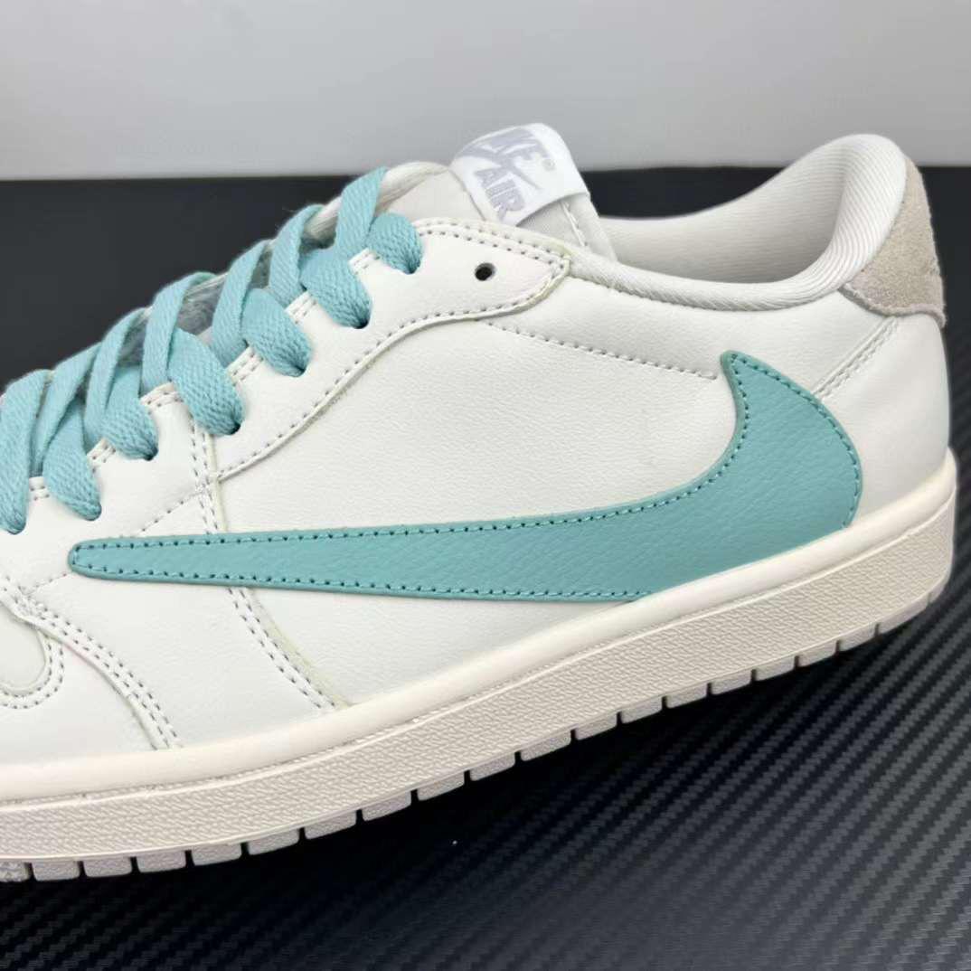Travis Scott x Air Jordan 1 Low Cream Tiffany