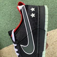 On-Foot Look at the ‘League of Legends’ LPL x Nike Dunk Low Collabo