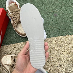 Nike Dunk Low size Dark Driftwood