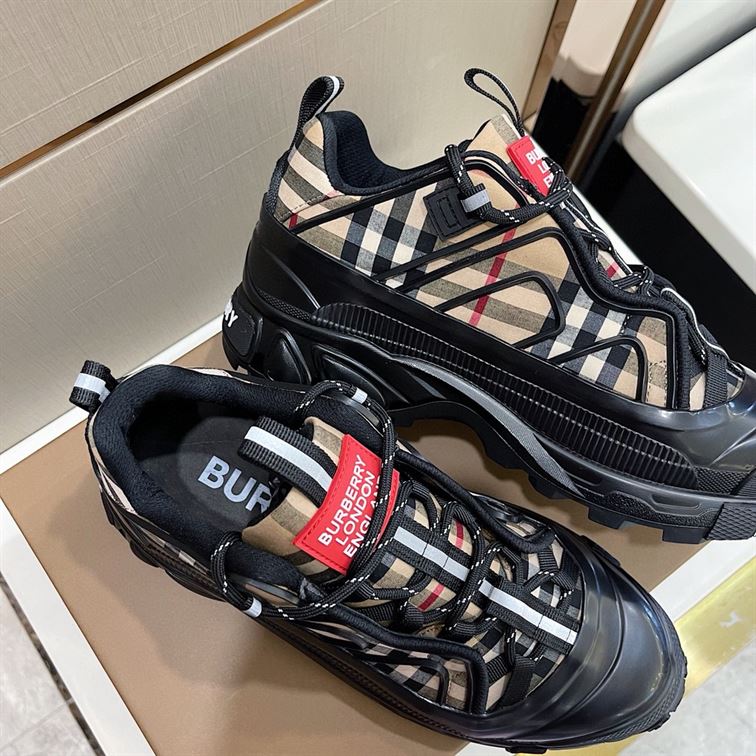 BURBERRY VINTAGE CHECK COTTON ARTHUR SNEAKERS – BBR006