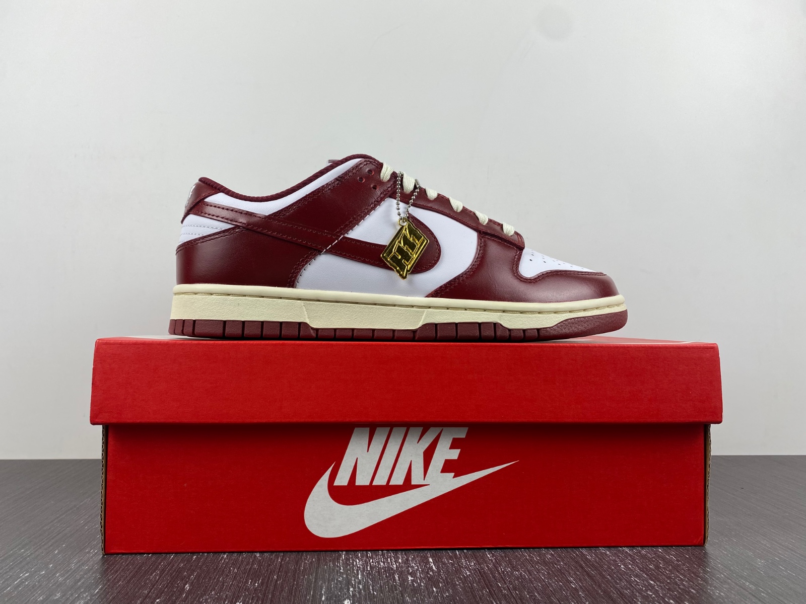 Nike Dunk Low PRM Vintage Team Red