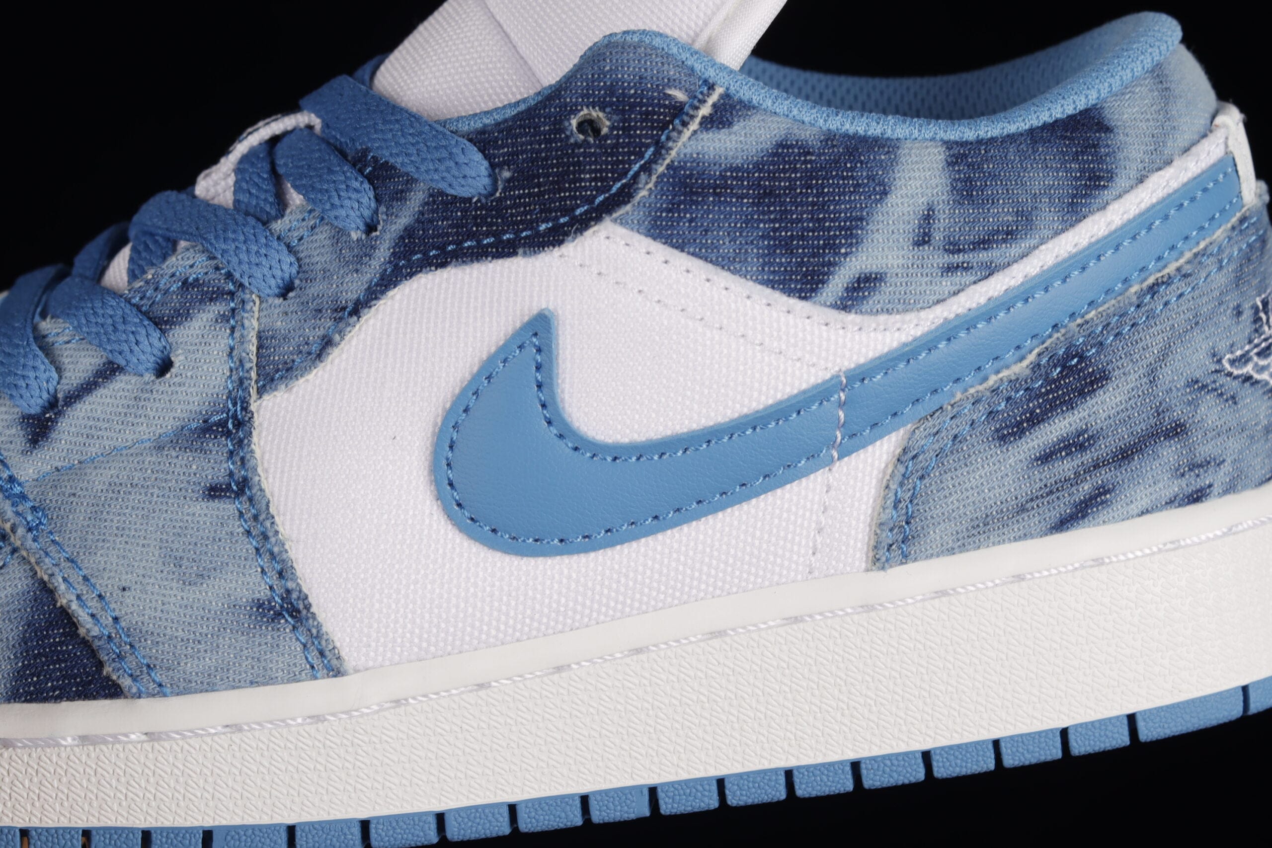 Jordan 1 Low, Washed Denim