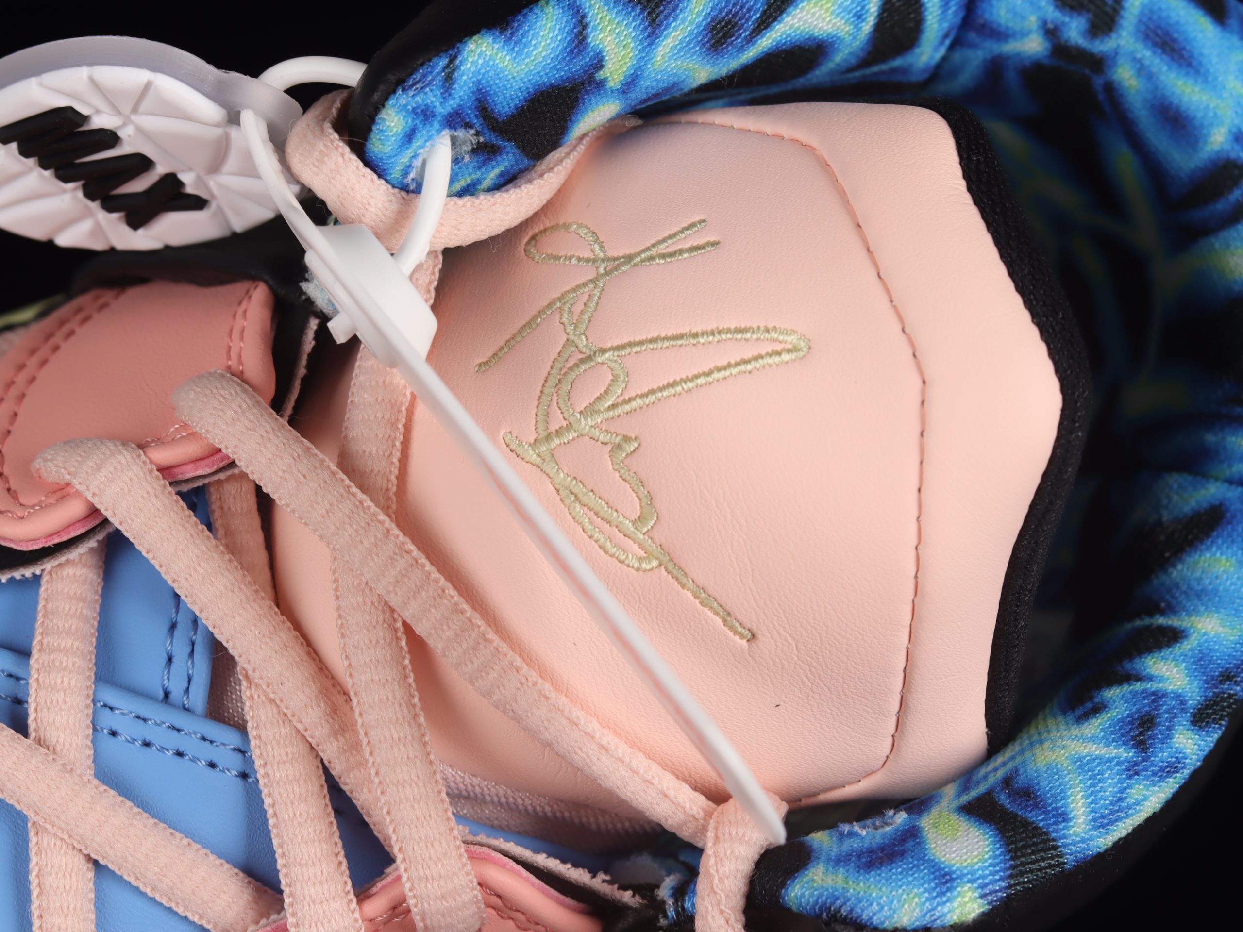 Nike Kyrie Infinity Valentine’s Day