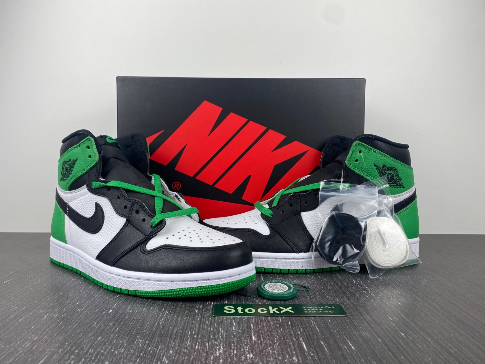 Air Jordan 1 High “Lucky Green”