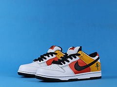 Nike SB Dunk Low Raygun Home