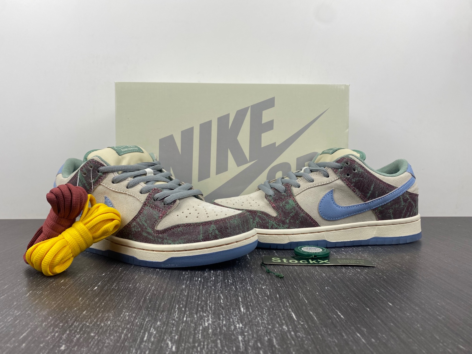 Nike SB Dunk Low Crenshaw Skate Club