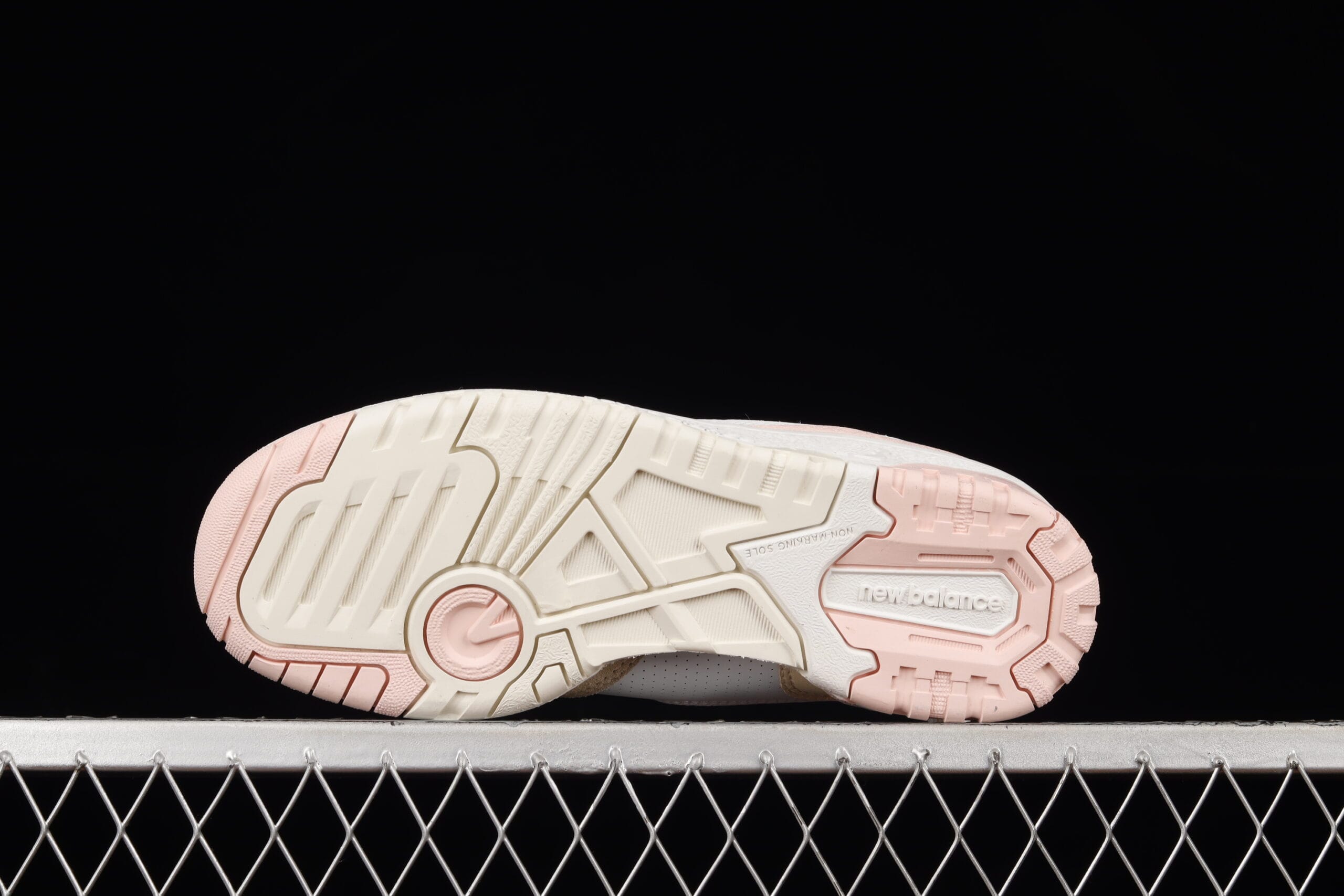 New Balance 550, White Pink (W)