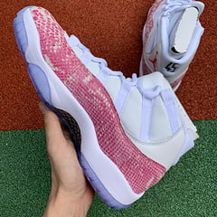 Air Jordan 11 Retro Low Pink Snakeskin