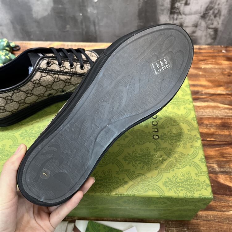 GUCCI CALIFORNIA GG PU FABRIC LOW-TOP SNEAKER – GCC054