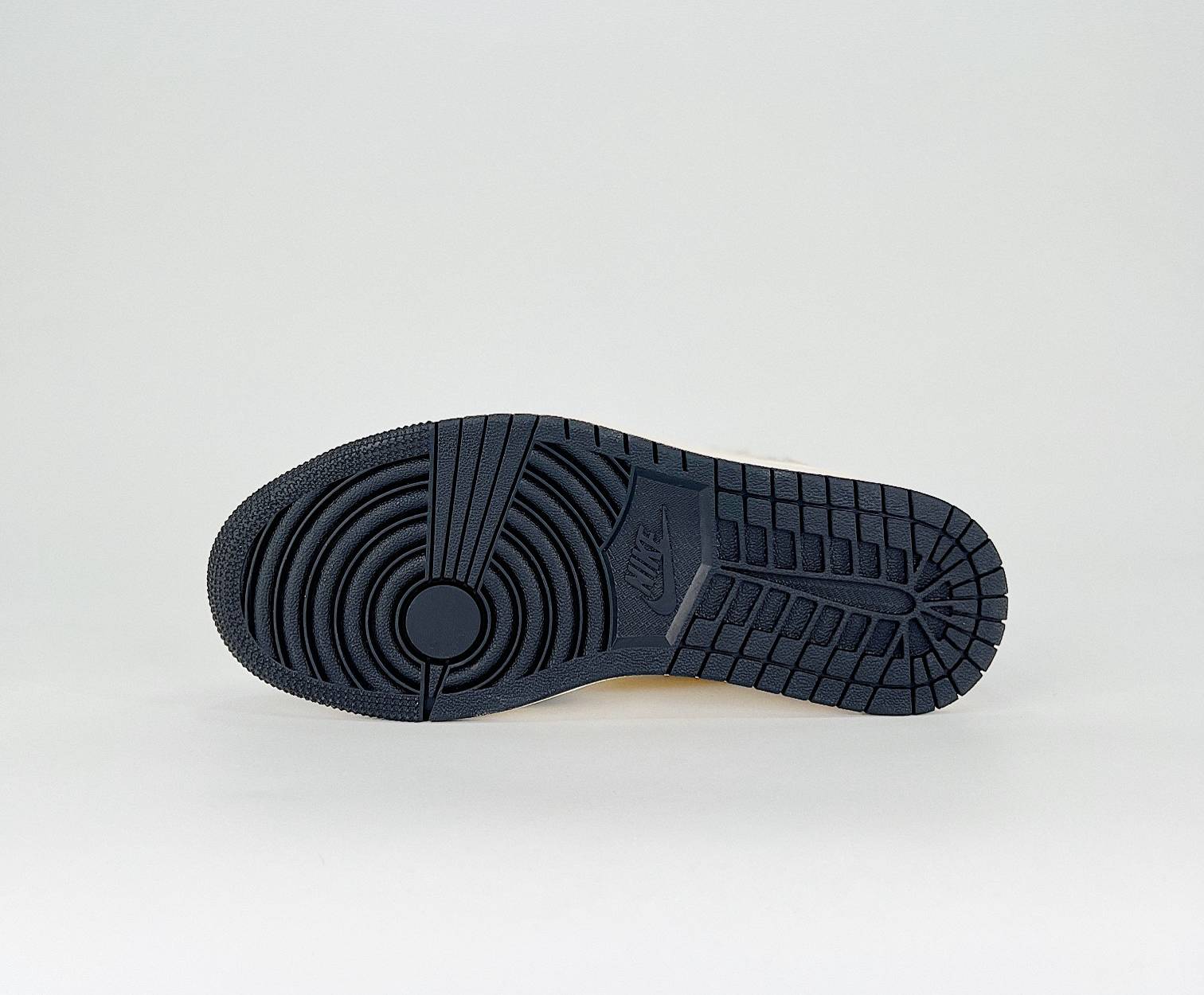 Travis Scott x Air Jordan 1 Retro Low Custom