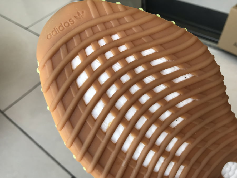 Adidas Yeezy Boost 350 V2 Semi Frozen Yellow