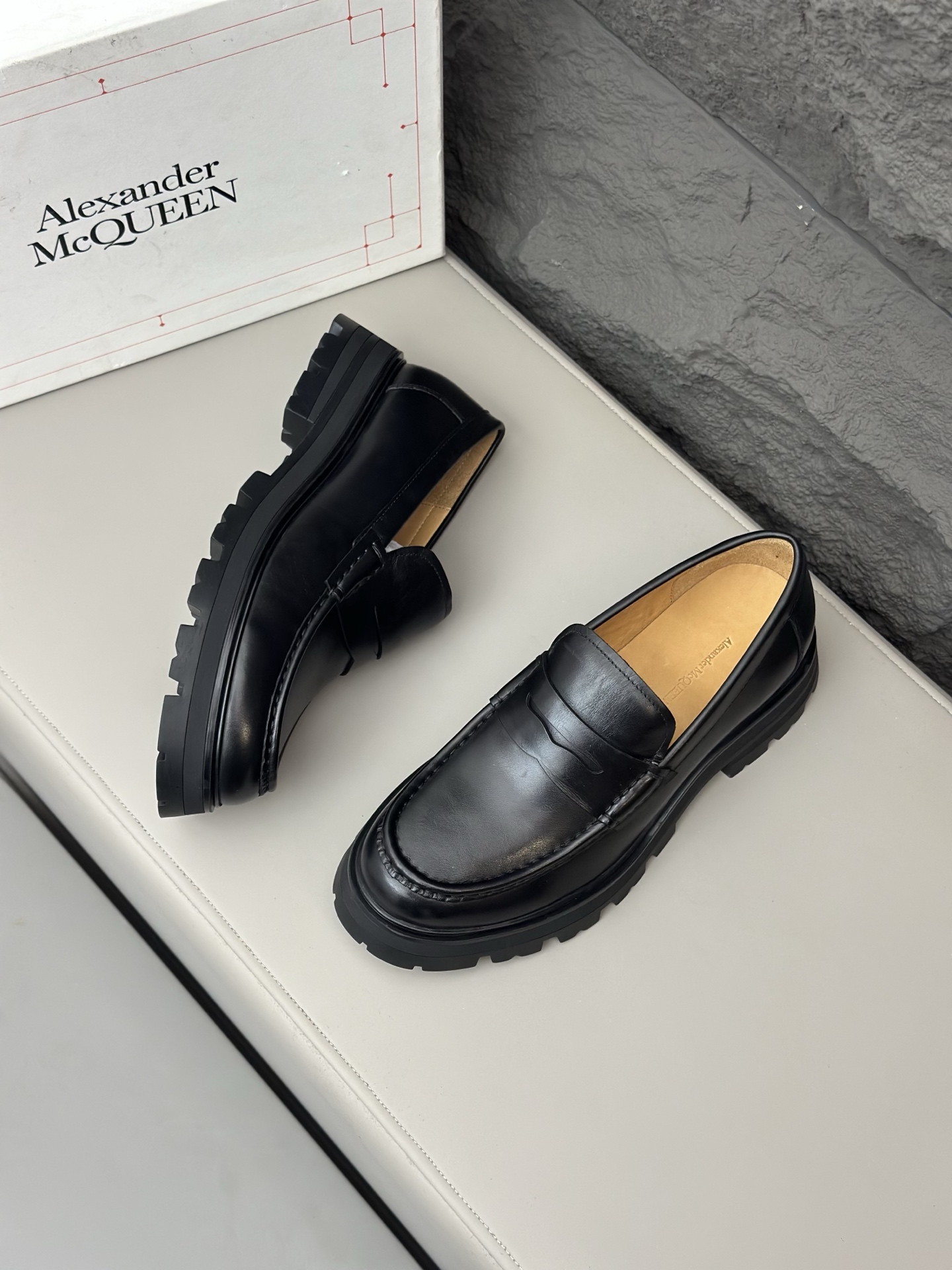 ALEXANDER MCQUEEN new men's derby shoes