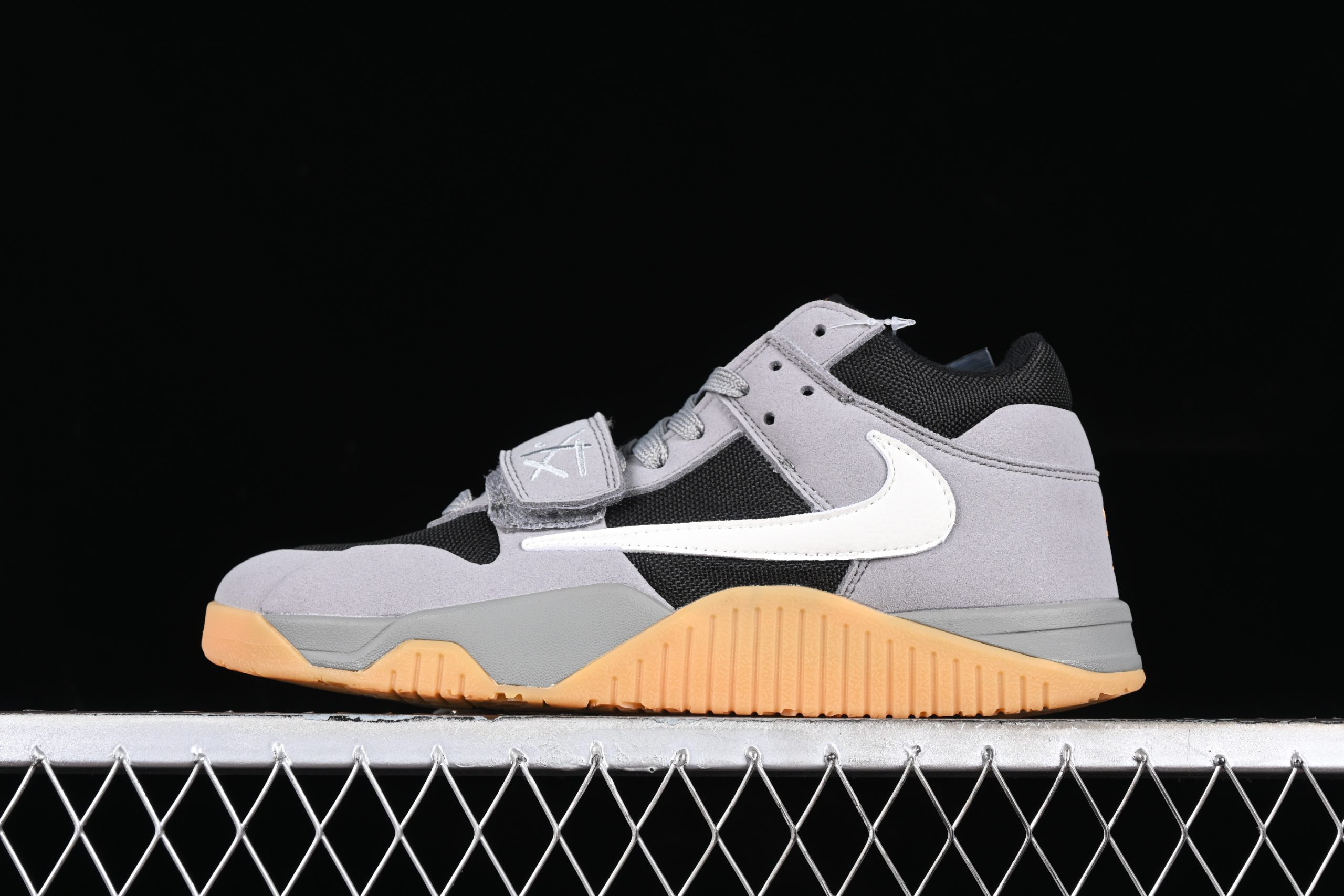 Travis Scott x Air Jordan 1 “Cut The Check”