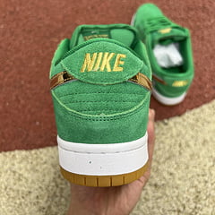 Nike SB Dunk Low Pro St. Patrick’s Day (2022)