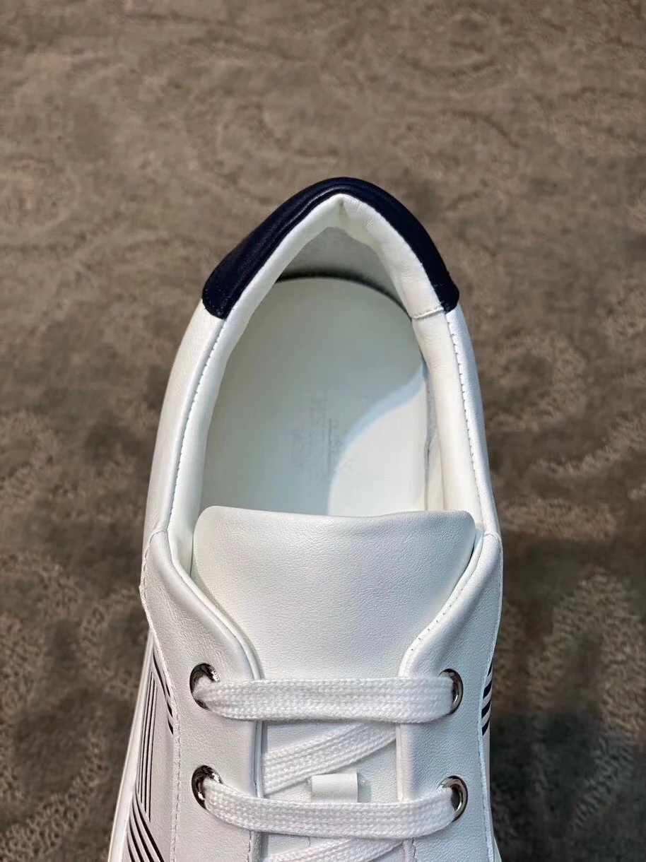 Hermes Men’s Avantage Sneakers In White/Blue Calfskin – HM060