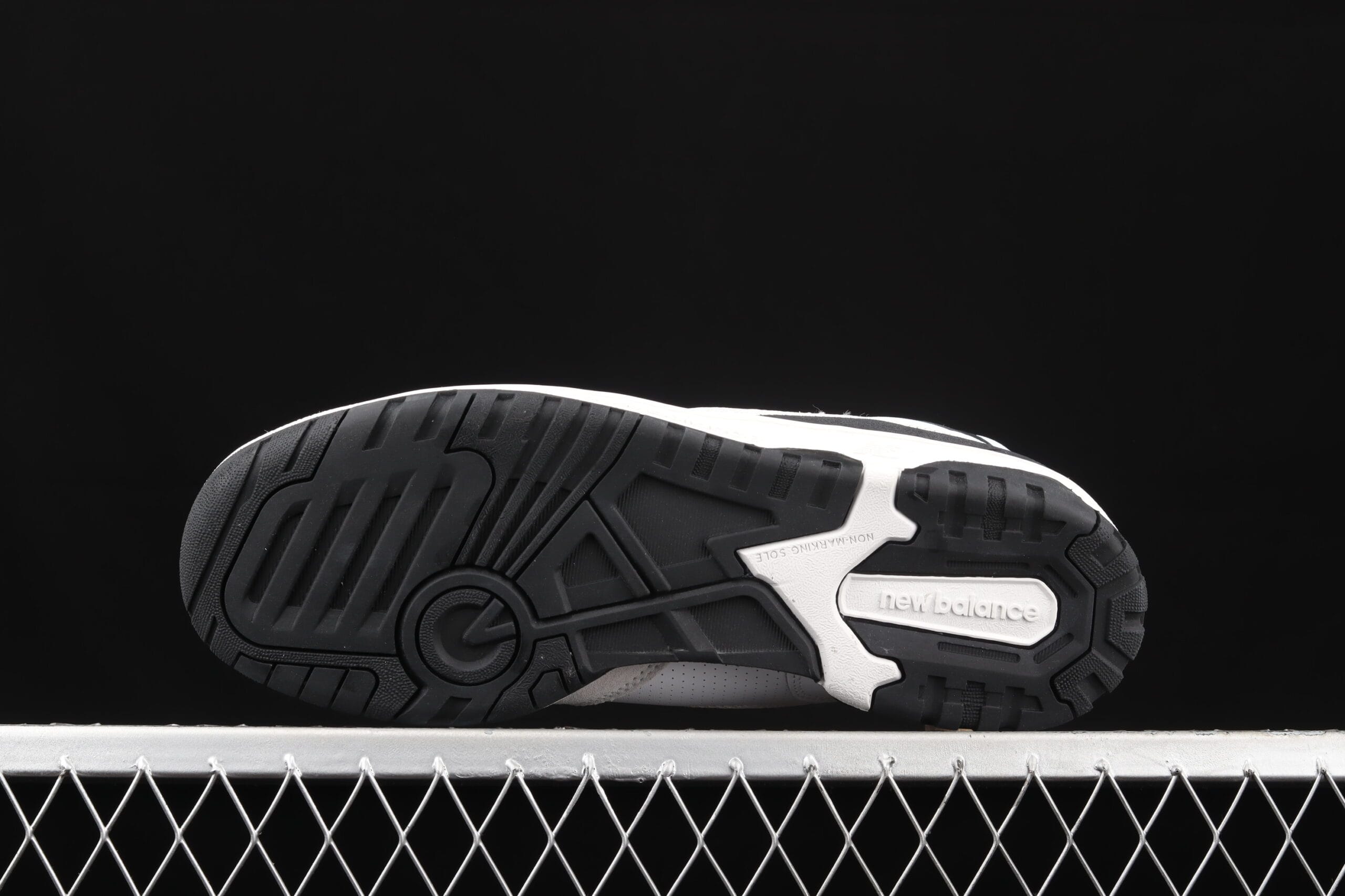 New Balance 550, Sea Salt Black