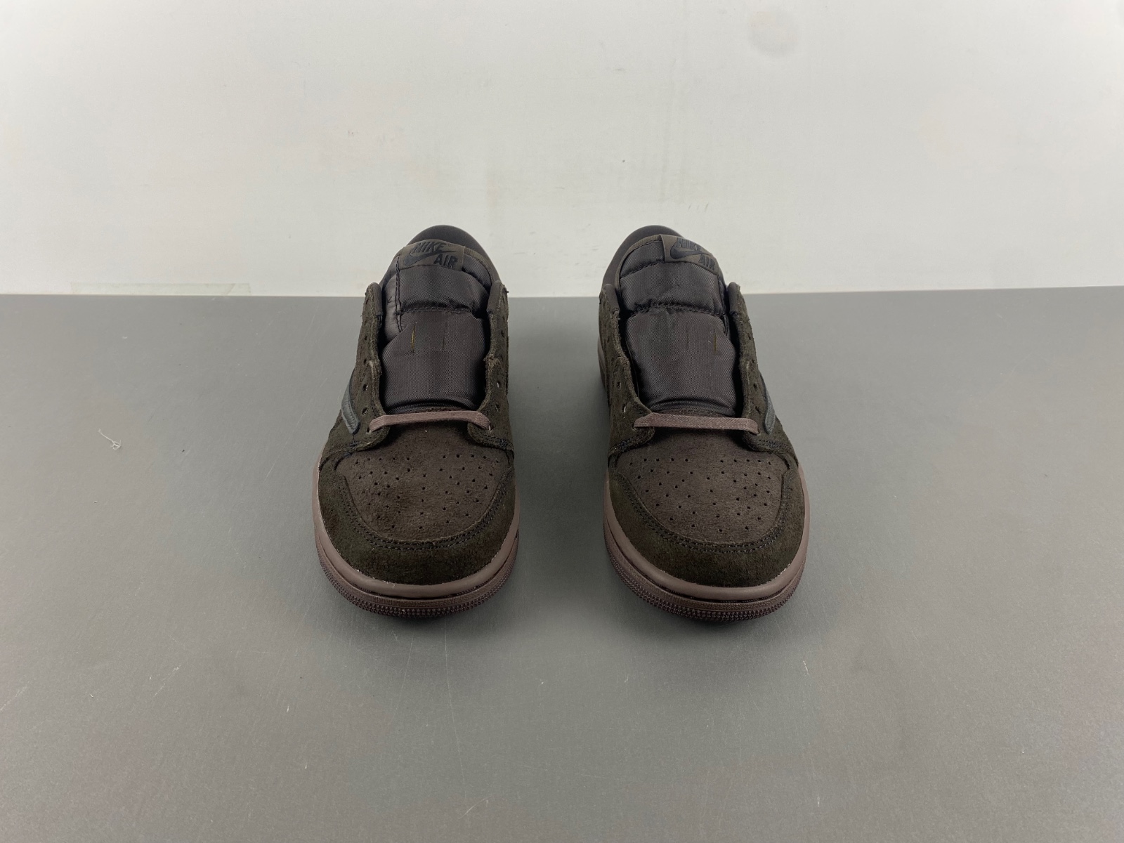 Travis Scott x Air Jordan 1 Retro Low OG SP Velvet Brown