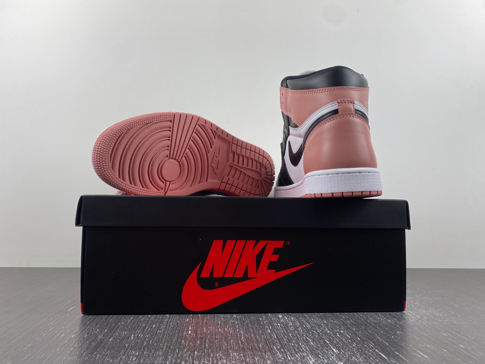 Jordan 1 Retro High Rust Pink