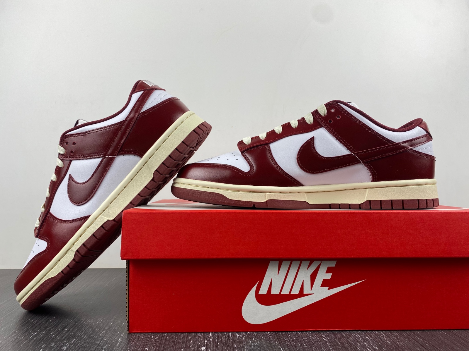 Nike Dunk Low PRM Vintage Team Red