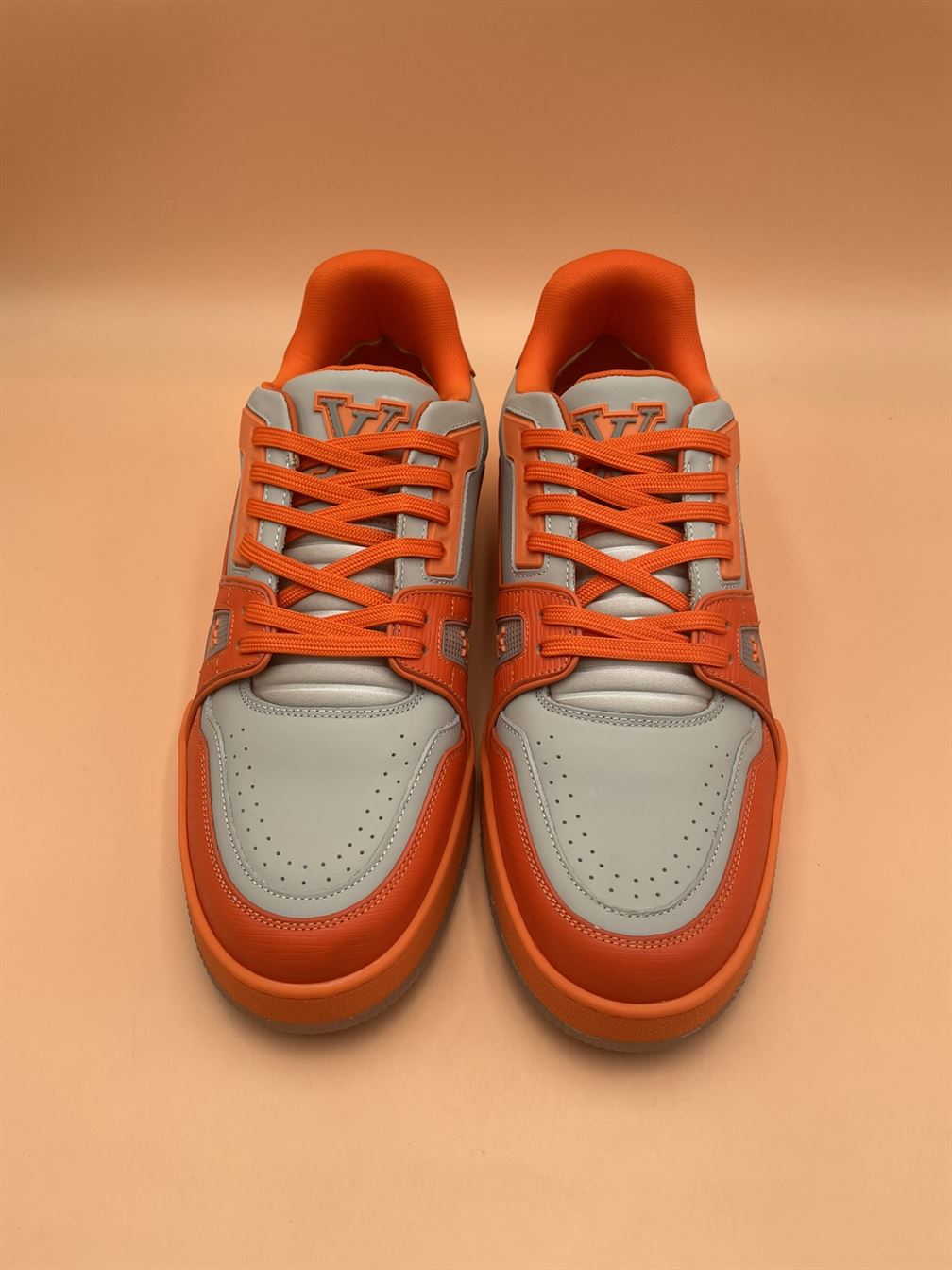 LOUIS VUITTON LV TRAINER SNEAKER – LVS061