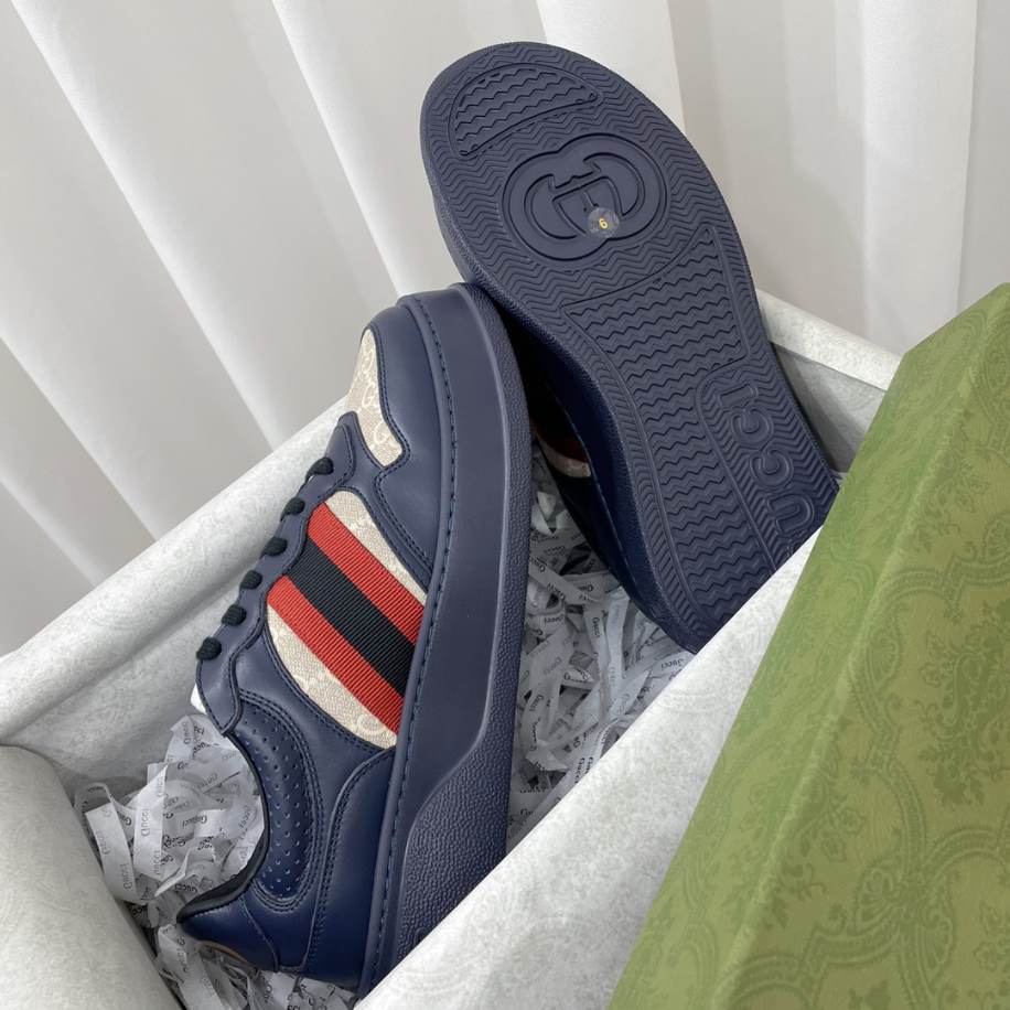 Gucci Chunky Lace Embossed Black Sneakers – GCC191