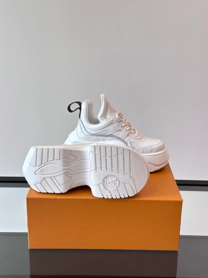 Louis Vuitton Archlight Sneaker – LVS218