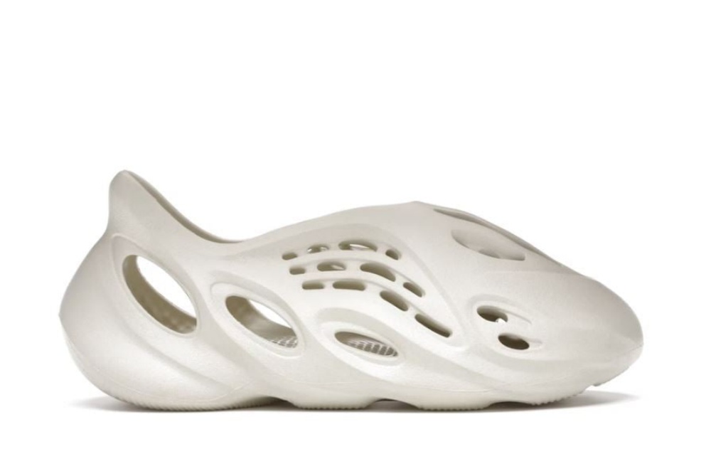 Adidas Yeezy Foam RNNR Sand