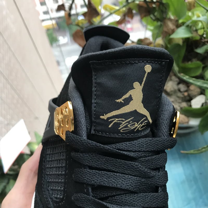 Air Jordan 4 Retro ‘Royalty’