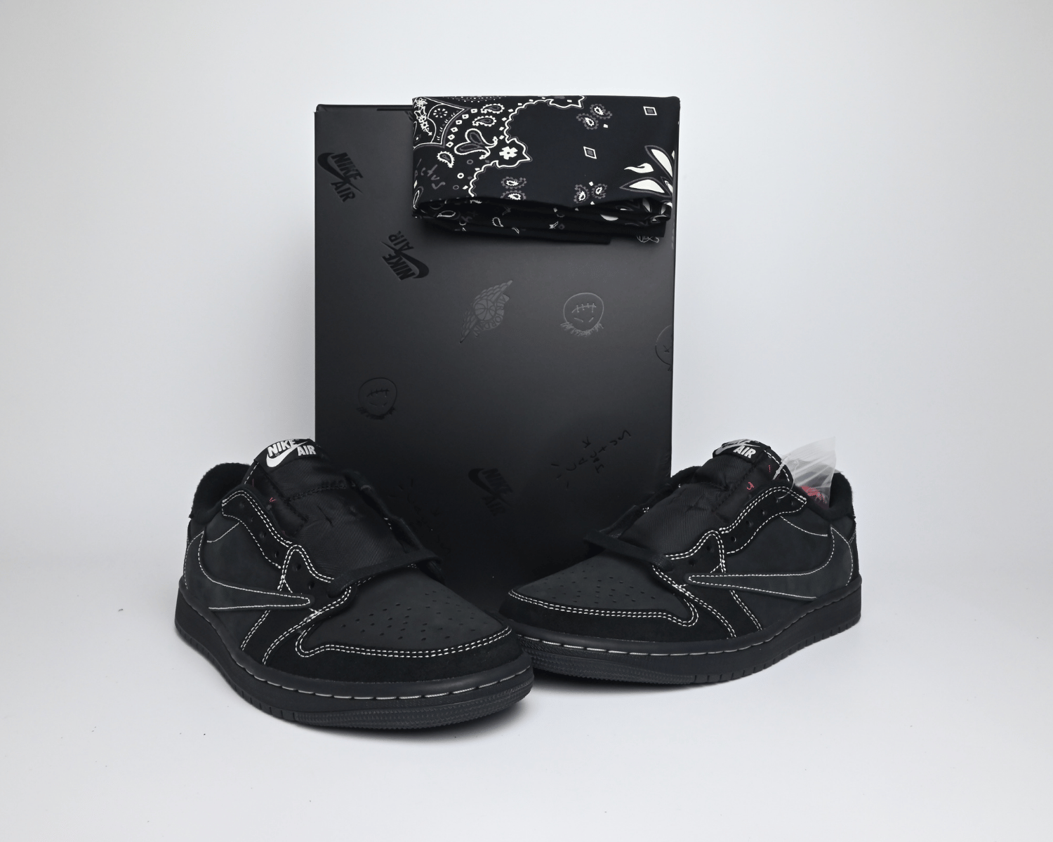Air Jordan 1 Retro Low OG SP Travis Scott Black Phantom