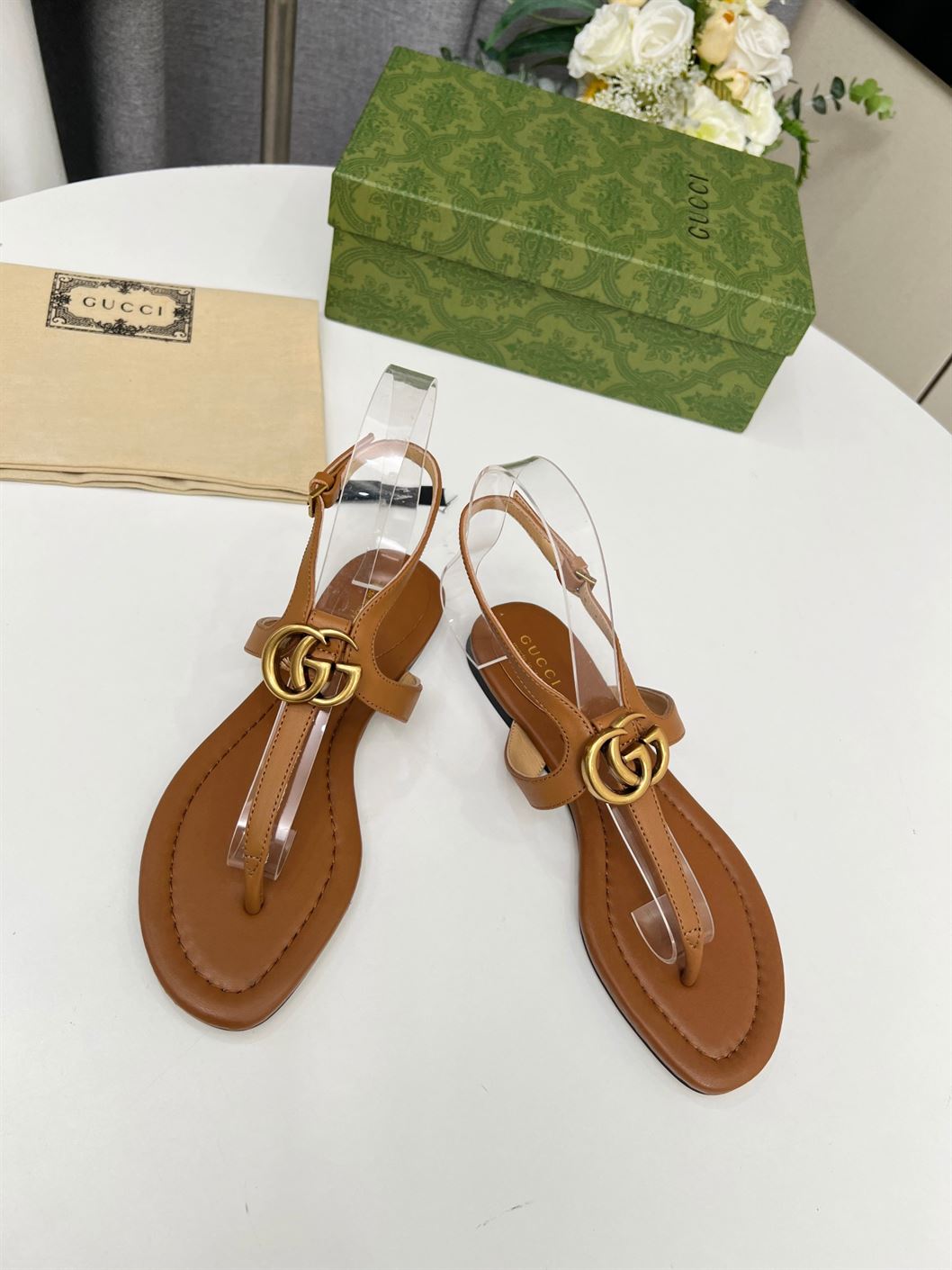 GUCCI WOMEN’S DOUBLE G THONG SANDAL BROWN LEATHER – GSL020