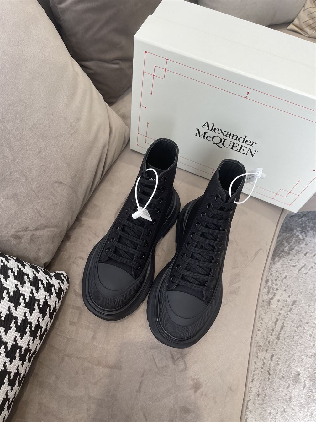 ALEXANDER MCQUEEN GRAFFITI TREAD SLICK HIGH-TOP SNEAKERS – ALD034