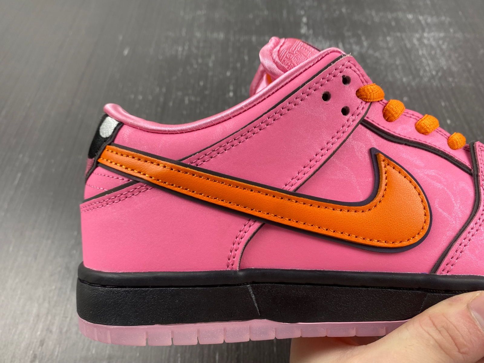 The Powerpuff Girls x Nike SB Dunk Low “Blossom”