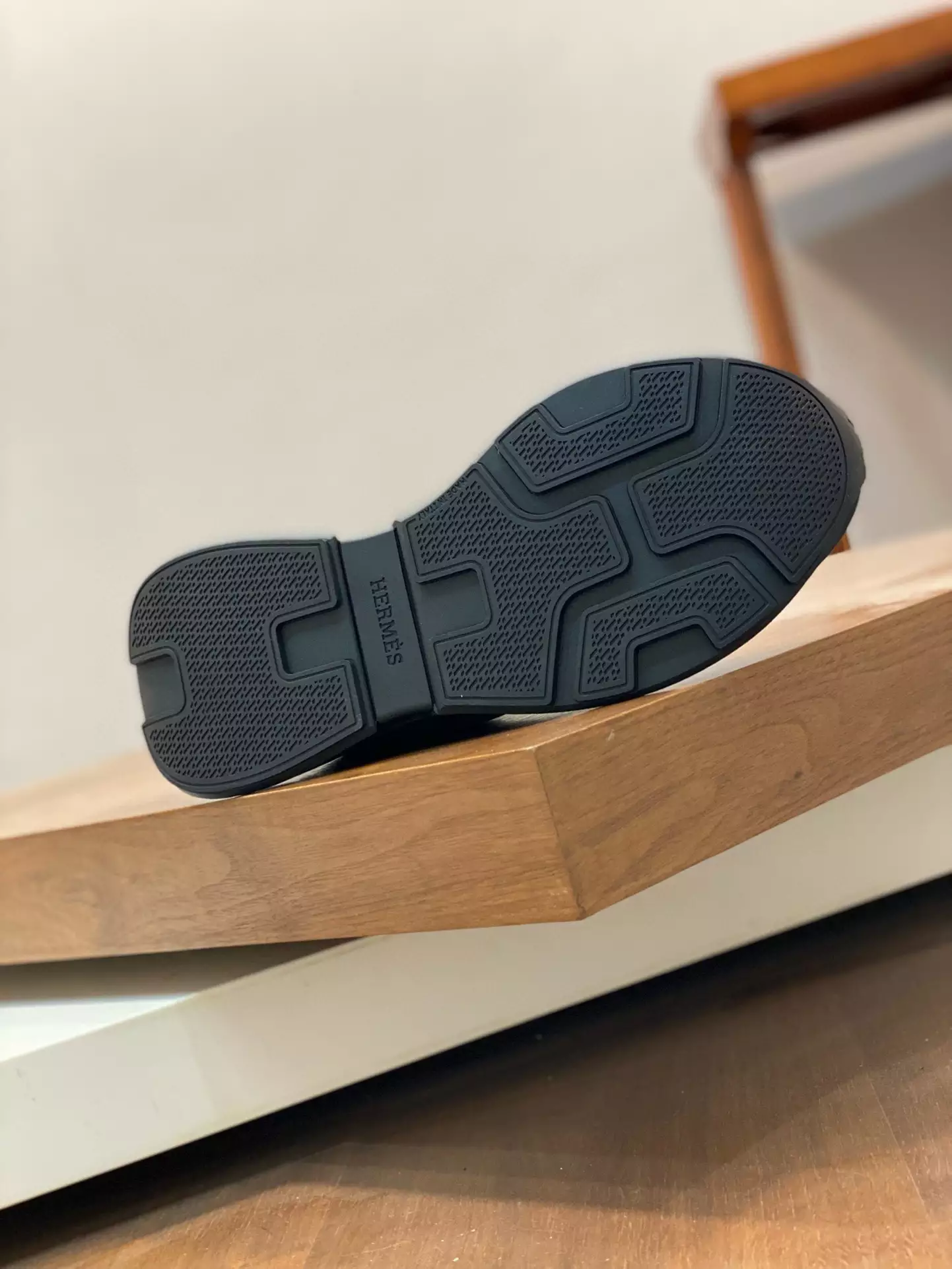 Hermes Heros Sneakers in Noir Technical Knit – HM005