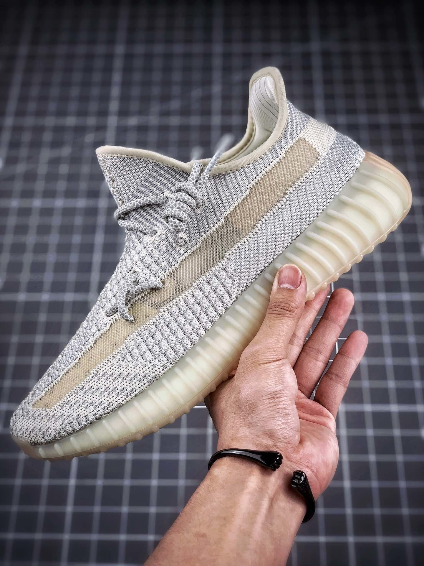 Yeezy 350 Boost V2 “LUNDMARK”