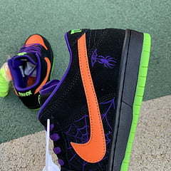 Nike SB Dunk Low Night of Mischief Halloween