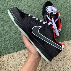 On-Foot Look at the ‘League of Legends’ LPL x Nike Dunk Low Collabo