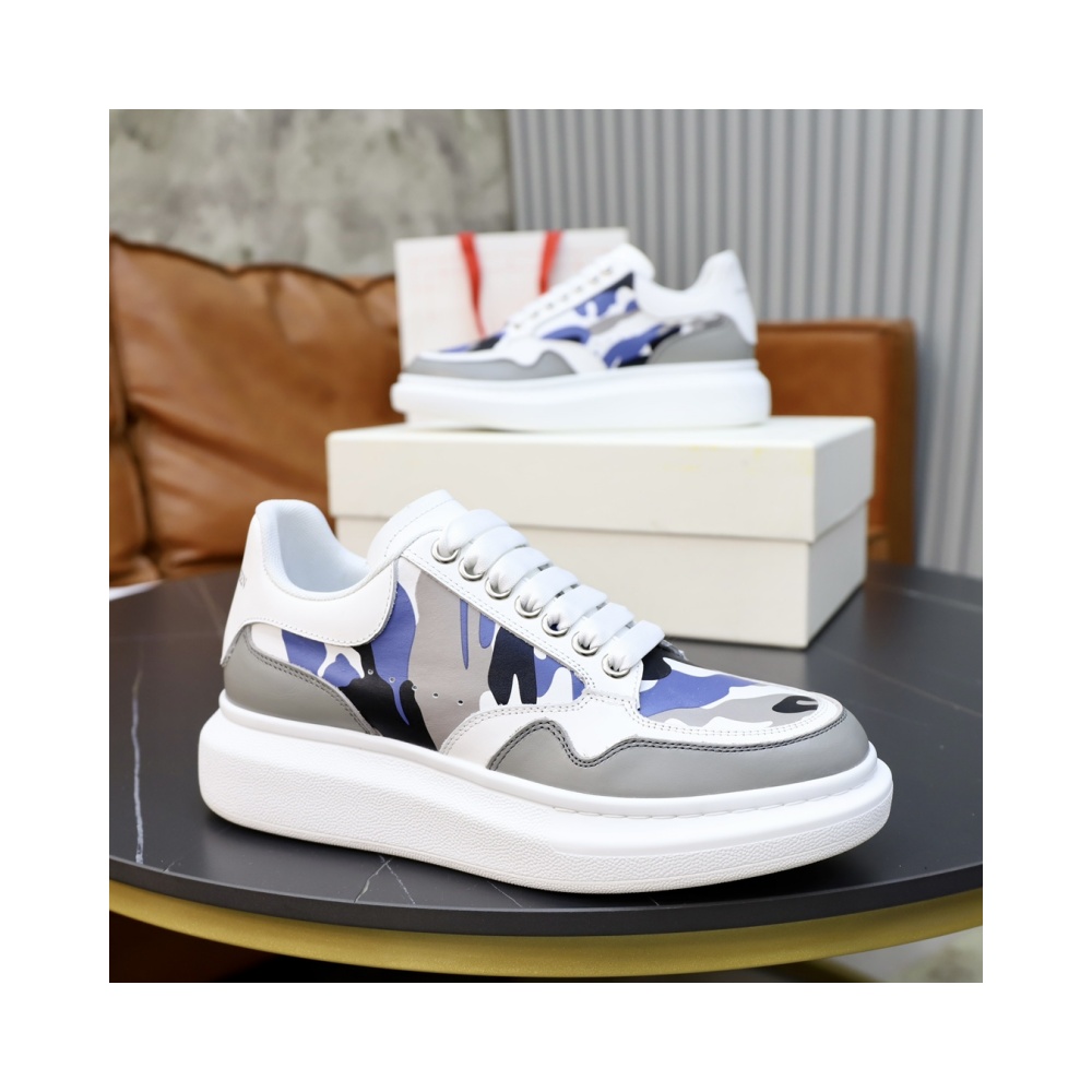 Alexander McQueen's classic star hit all-match white shoes