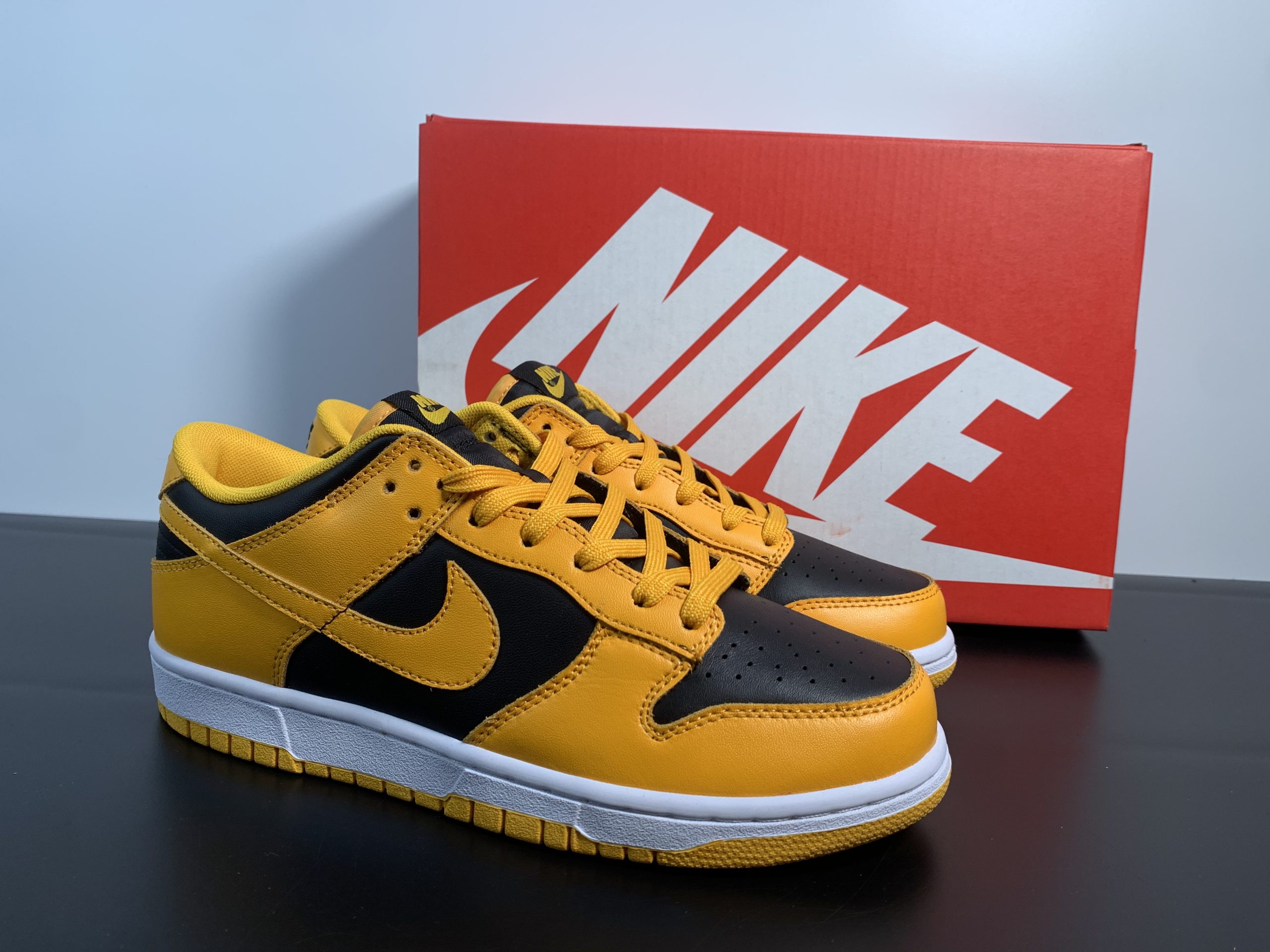 Nike Dunk Low Championship Goldenrod