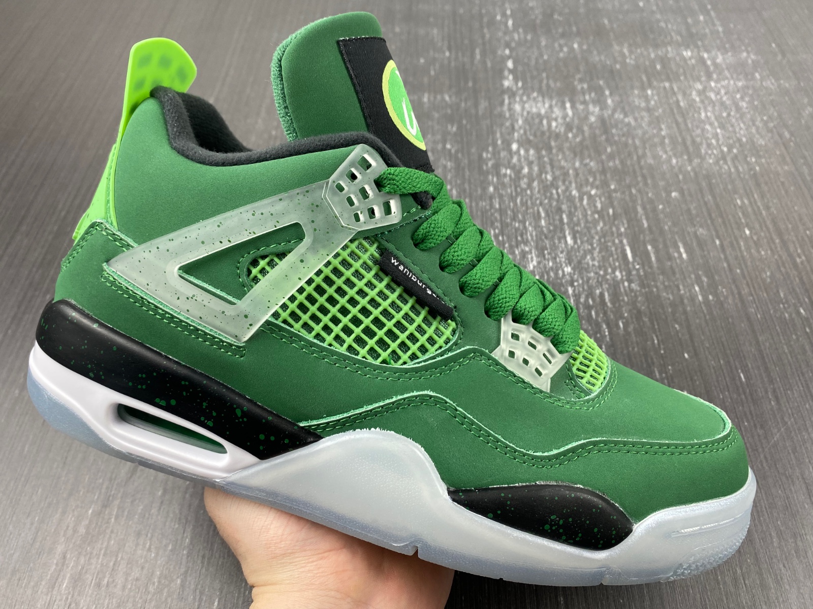Air Jordan 4 Retro Wahlburgers