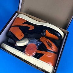 Air Jordan 1 Retro High Shattered Backboard 3.0