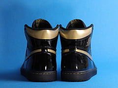 Air Jordan 1 High OG Black Metallic Gold