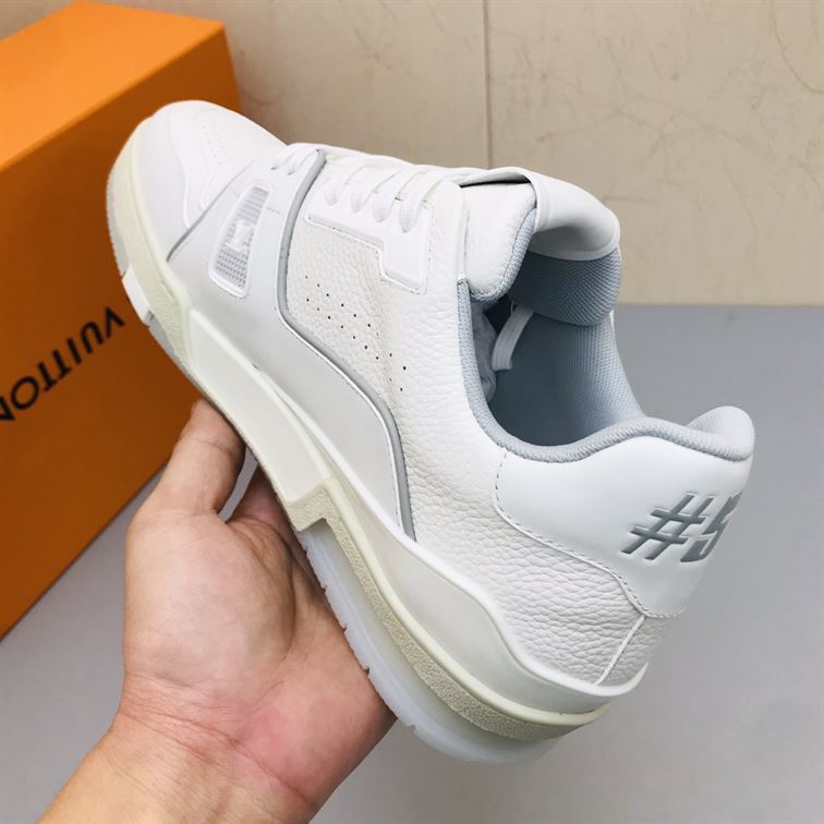 LOUIS VUITTON TRAINER SNEAKER – LVS124